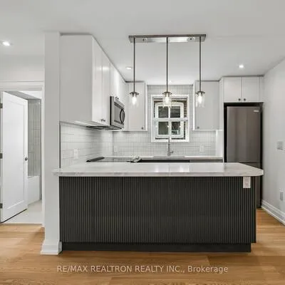 73,&nbsp;Lanark, Oakwood Village, Toronto