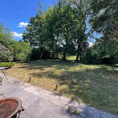 37,&nbsp;Kenton, Newtonbrook West, Toronto