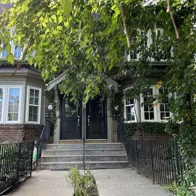 126,&nbsp;Braemar, Yonge-Eglinton, Toronto