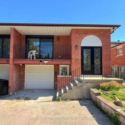 329,&nbsp;Cherokee, Pleasant View, Toronto