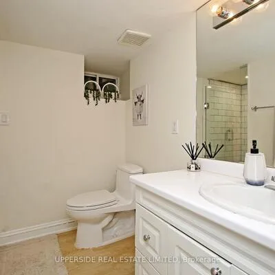 153,&nbsp;Collier, Rosedale-Moore Park, Toronto