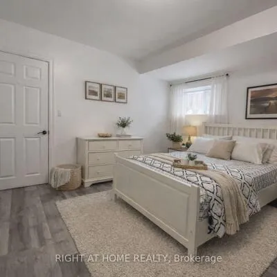 214,&nbsp;Clanton Park, Clanton Park, Toronto