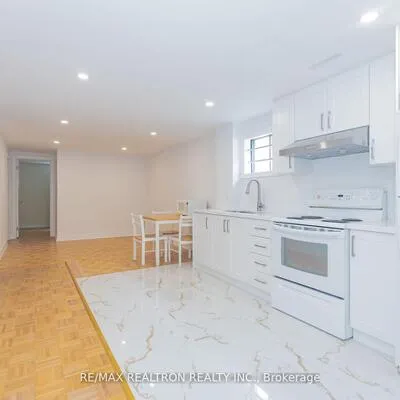 129,&nbsp;Sexton, Hillcrest Village, Toronto