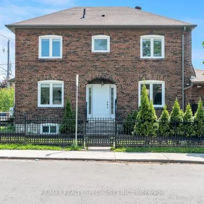 290,&nbsp;Westmount, Oakwood Village, Toronto