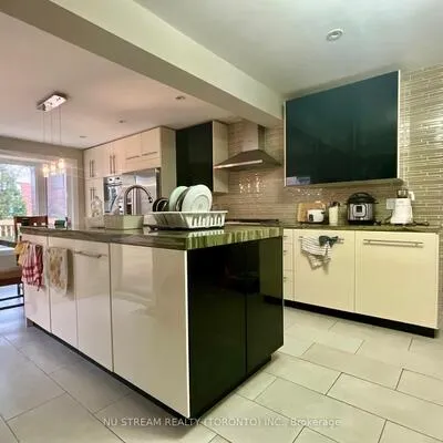 260,&nbsp;Fisherville, Westminster-Branson, Toronto