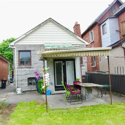 62,&nbsp;Belvidere, Oakwood Village, Toronto