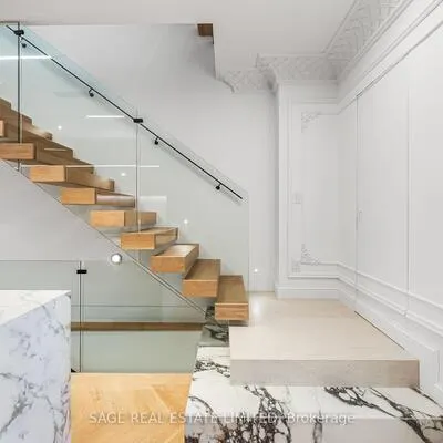 72,&nbsp;Montrose, Trinity-Bellwoods, Toronto