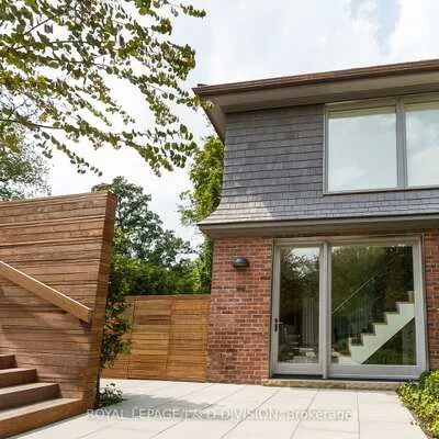 78,&nbsp;Roxborough, Rosedale-Moore Park, Toronto