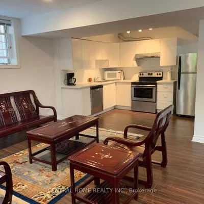 342,&nbsp;Parkview, Willowdale East, Toronto
