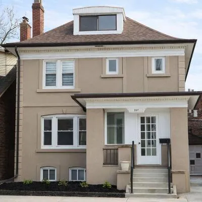 207,&nbsp;Oakwood, Oakwood Village, Toronto