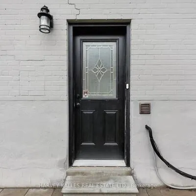 242,&nbsp;Acton, Bathurst Manor, Toronto