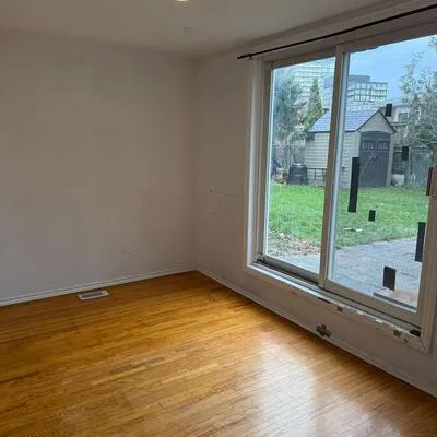 3,&nbsp;Lisburn, Don Valley Village, Toronto