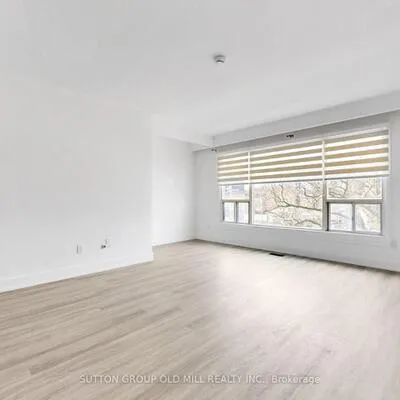 809A,&nbsp;St Clair, Wychwood, Toronto