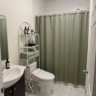 555,&nbsp;St. Clair, Wychwood, Toronto