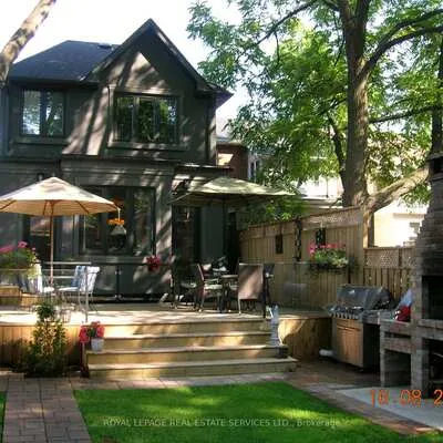 55,&nbsp;Stibbard, Mount Pleasant East, Toronto