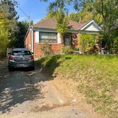 490,&nbsp;Coldstream, Bedford Park-Nortown, Toronto