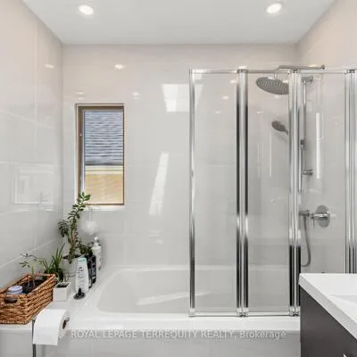 21,&nbsp;Hadley, Mount Pleasant East, Toronto