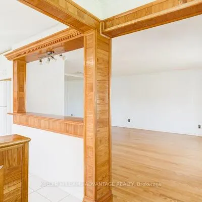 29,&nbsp;Lehar, Hillcrest Village, Toronto