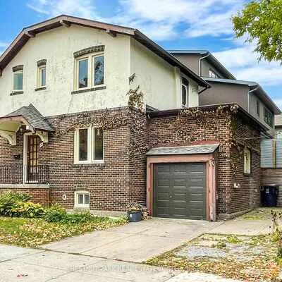 114,&nbsp;Colin, Yonge-Eglinton, Toronto