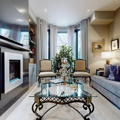 10,&nbsp;Webster, Annex, Toronto