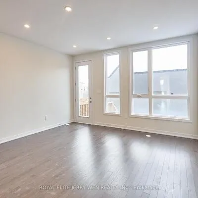 60,&nbsp;Green gardens, Englemount-Lawrence, Toronto