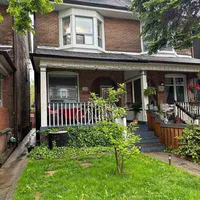 380,&nbsp;Crawford, Trinity-Bellwoods, Toronto