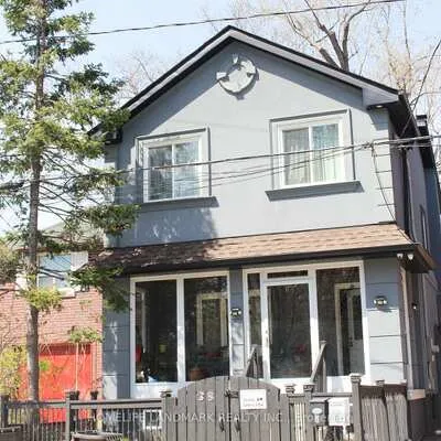 38,&nbsp;Glenvalley, Mount Dennis, Toronto