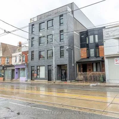 1000,&nbsp;Bathurst, Annex, Toronto