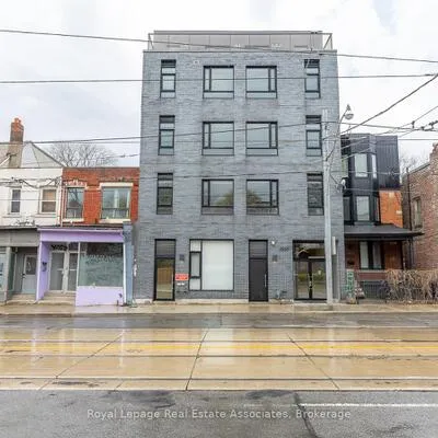 1000,&nbsp;Bathurst, Annex, Toronto