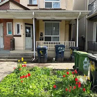 85,&nbsp;Baldwin, Kensington-Chinatown, Toronto