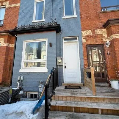 11,&nbsp;Baden, Trinity-Bellwoods, Toronto