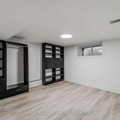 538,&nbsp;Roxton, Palmerston-Little Italy, Toronto
