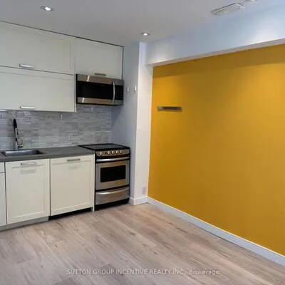 233,&nbsp;Ellerslie, Willowdale West, Toronto
