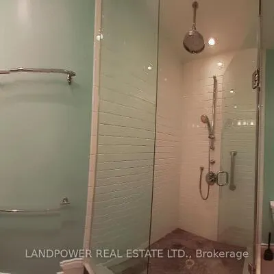 8,&nbsp;Clareville, Don Valley Village, Toronto