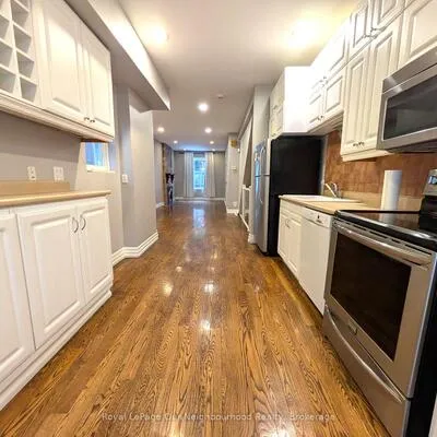 86,&nbsp;Asquith, Rosedale-Moore Park, Toronto