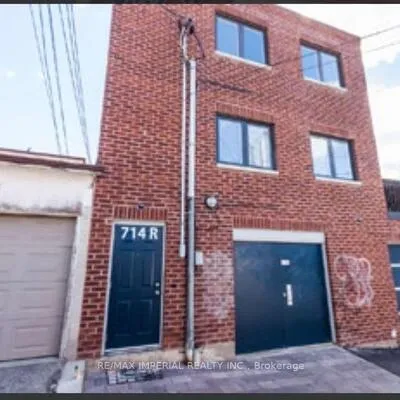 714R,&nbsp;Dufferin, Little Portugal, Toronto