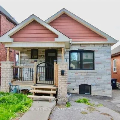 62,&nbsp;Belvidere, Oakwood Village, Toronto
