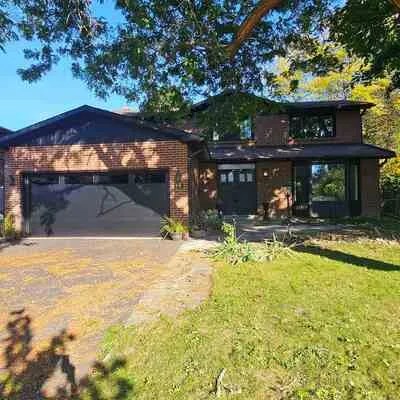 15,&nbsp;Nevada, Newtonbrook East, Toronto