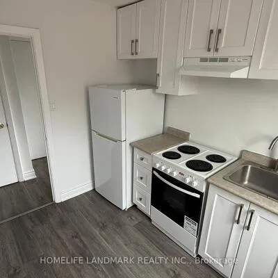 676,&nbsp;Mount Pleasant, Mount Pleasant West, Toronto