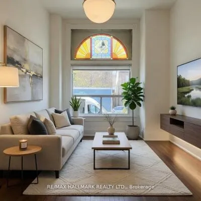 261,&nbsp;Ossington, Trinity-Bellwoods, Toronto