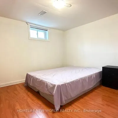 120,&nbsp;Hollyberry, Hillcrest Village, Toronto