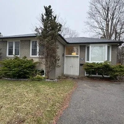 268,&nbsp;Pleasant, Newtonbrook West, Toronto