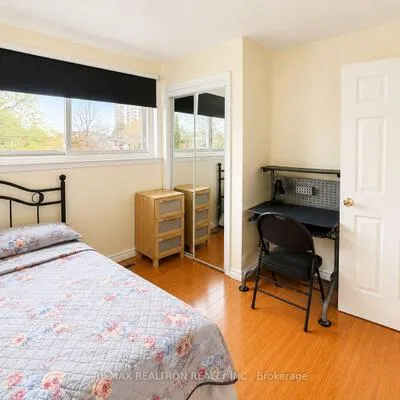 7,&nbsp;Fontainbleau, Newtonbrook West, Toronto