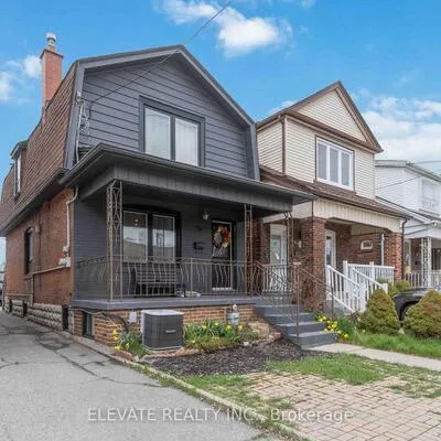 70,&nbsp;Rogers, Oakwood Village, Toronto