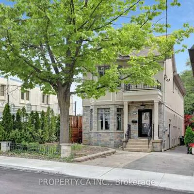 493,&nbsp;Winnette, Humewood-Cedarvale, Toronto