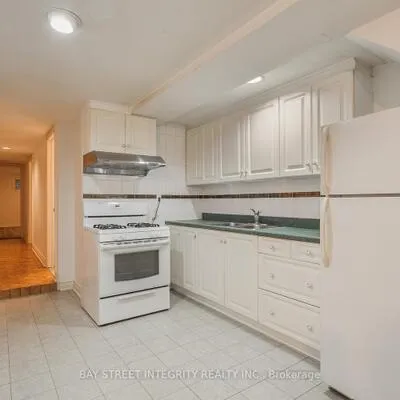 261,&nbsp;Markham, Trinity-Bellwoods, Toronto