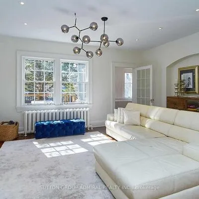 63,&nbsp;Highland, Rosedale-Moore Park, Toronto
