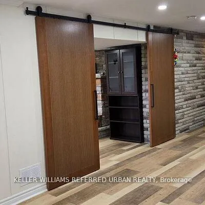 49,&nbsp;Halkin, Victoria Village, Toronto