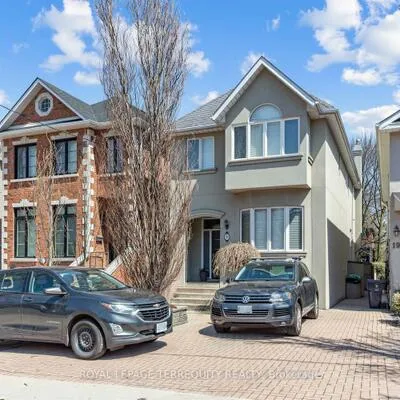 21,&nbsp;Hadley, Mount Pleasant East, Toronto