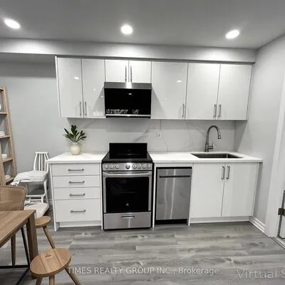 15,&nbsp;Walmer, Annex, Toronto